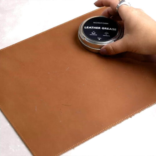 Alternative view of LEATHER GREASE